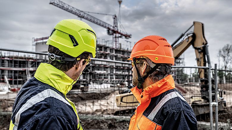 Schutzhelm So findest du das richtige Modell für Baustelle und Industrie
