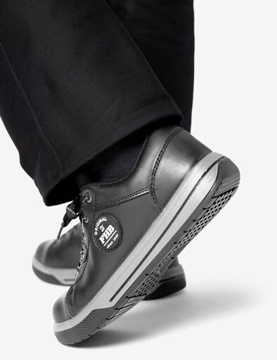 JULIAN Sneaker flach EN ISO 20345-S3 schwarz
